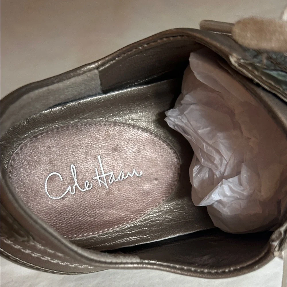Cole Haan/Nile Air Metallic Gold Women's Shoes with Ivory Laces/Size 7.5B - Picture 5 of 10
